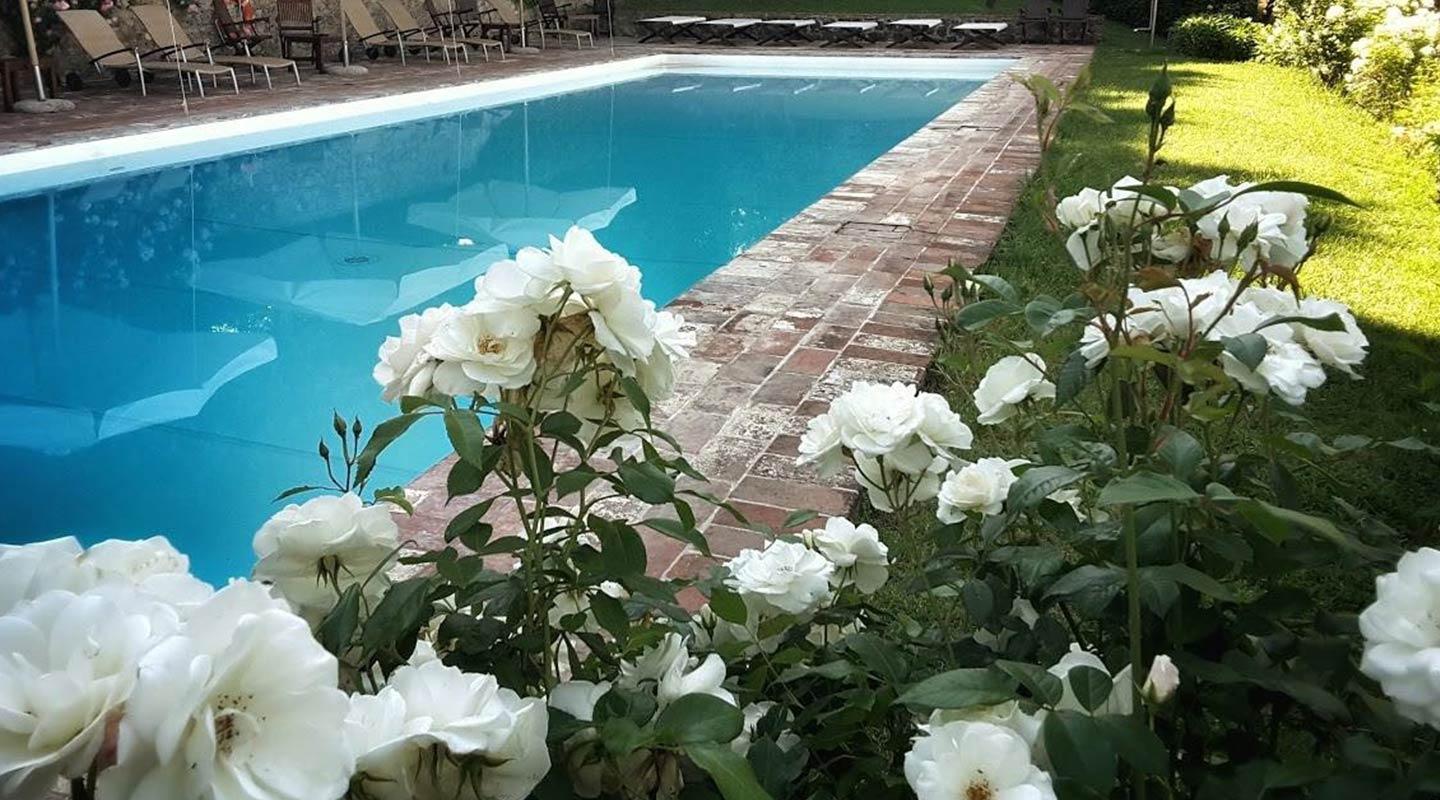 Villa_il_Poggiale_Piscina_16.jpg