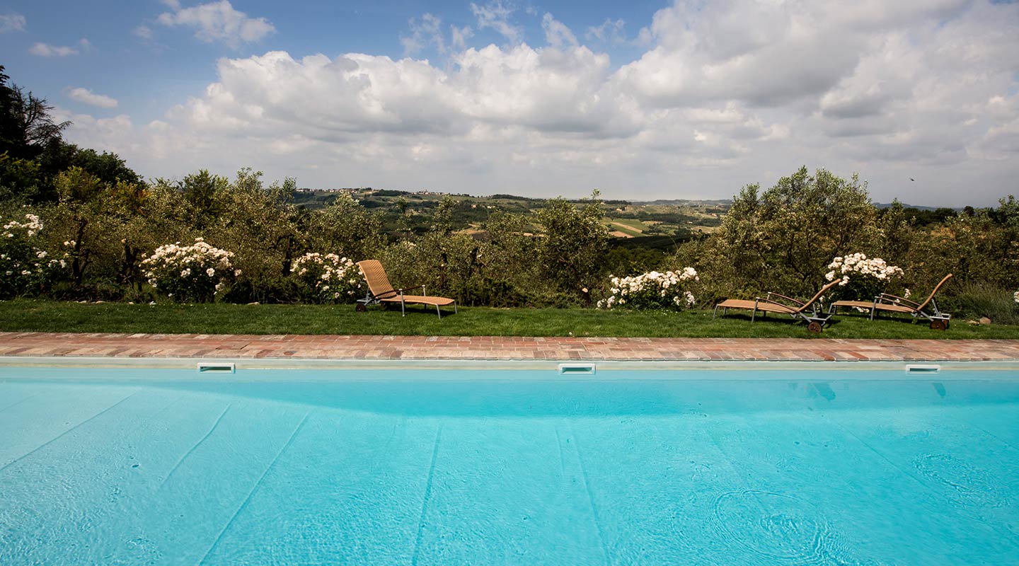 Villa_il_Poggiale_Piscina_01.jpg